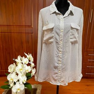 Old navy button down poly mix blouse